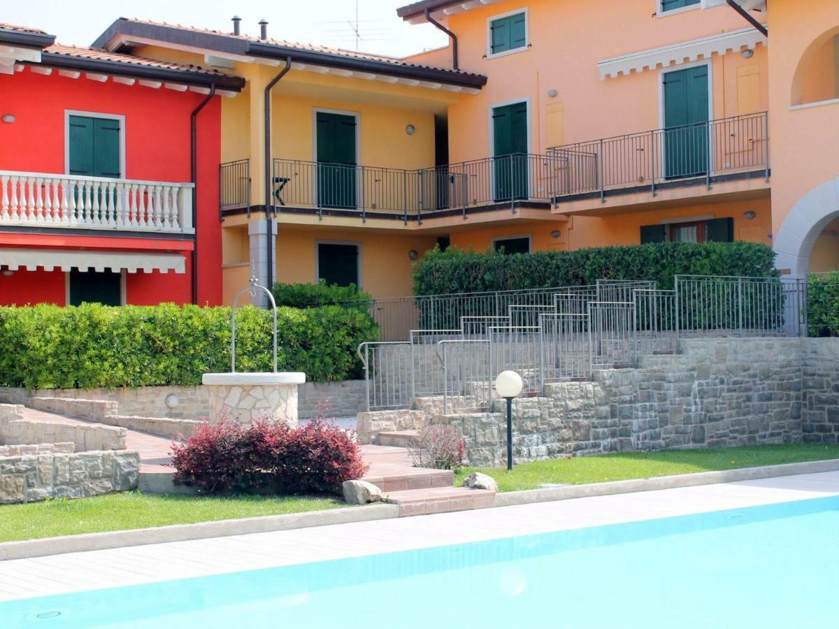 Small Residence Of Only 18 Apartments With Swimming Pool Lazise Zewnętrze zdjęcie